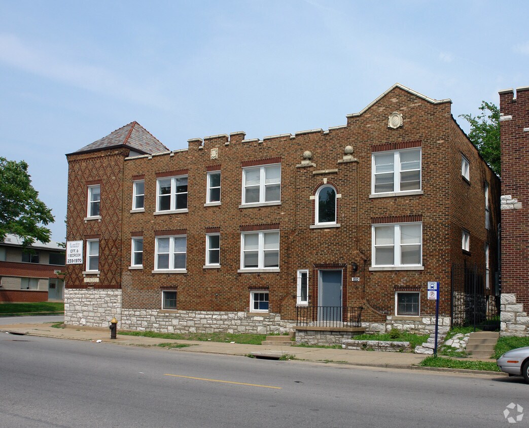Building Photo - 5000 Virginia Ave