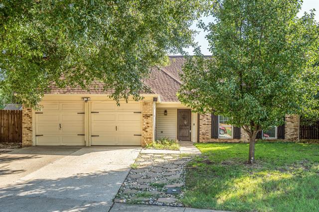 Building Photo - 3904 Willow Run Dr