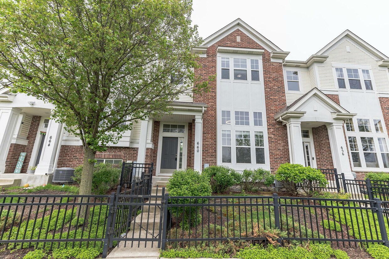 Foto principal - 660 Grosvenor Ln