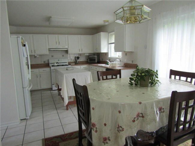 Foto del edificio - 19068 Pine Ledge Dr