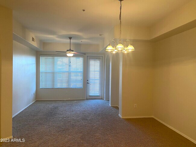 Foto del edificio - 14575 W Mountain View Blvd