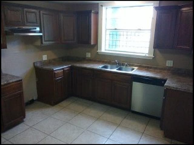 Foto del edificio - 5412 Young Rd
