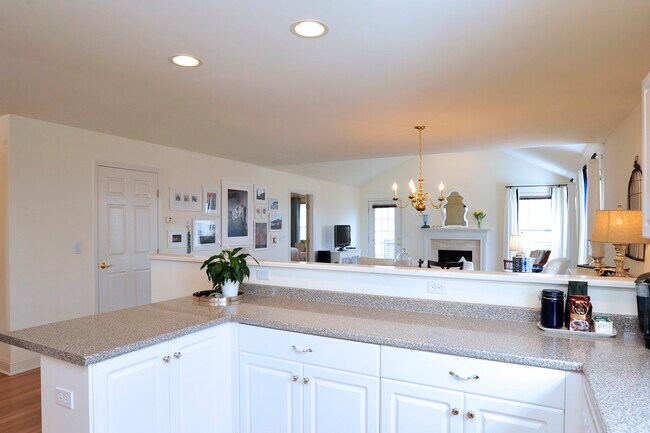 Foto del edificio - 185 Julia Ct