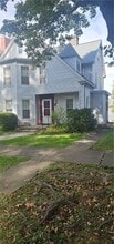 Building Photo - 17 E 5th St