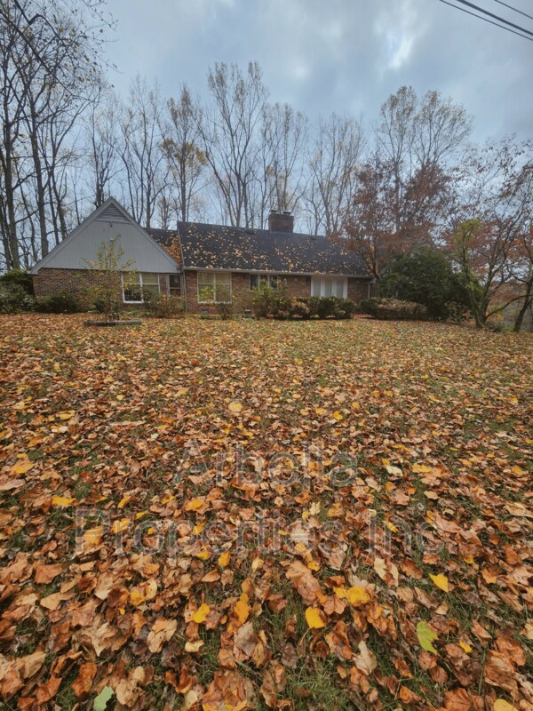 239 Barger Hollow Rd, Blountville, TN 37617 House Rental in