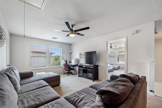 Foto del edificio - 17142 Carshalton Ct