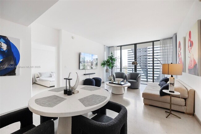 Foto del edificio - 88 SW 7th St