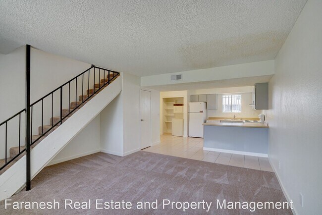 Building Photo - 2 br, 1.5 bath House - 3536 Rio Robles Dr #A