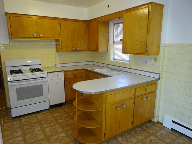 Building Photo - 5600 W Berenice Ave