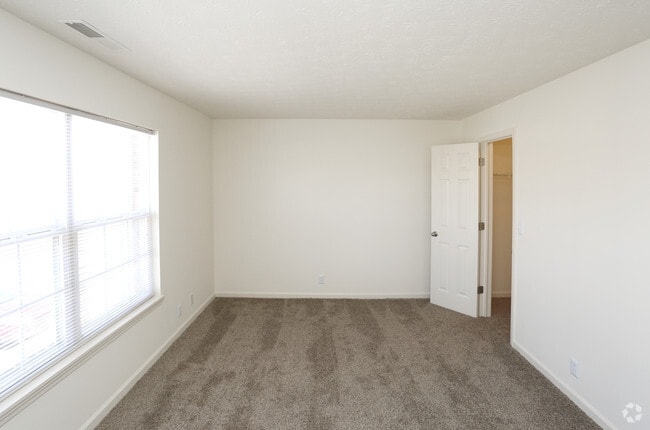Bedroom - Burberry Place Apartments
