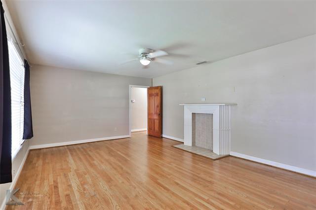 Foto del edificio - 857 N 13th St