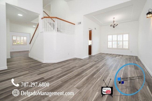 Building Photo - Large 4 bedroom home recently upgraded