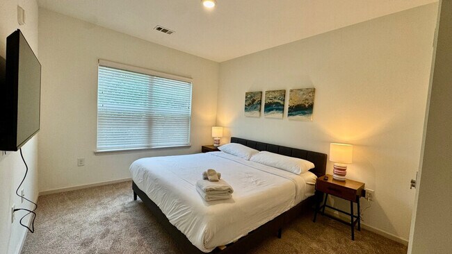 Foto del edificio - 8242 Windsor Hill Blvd