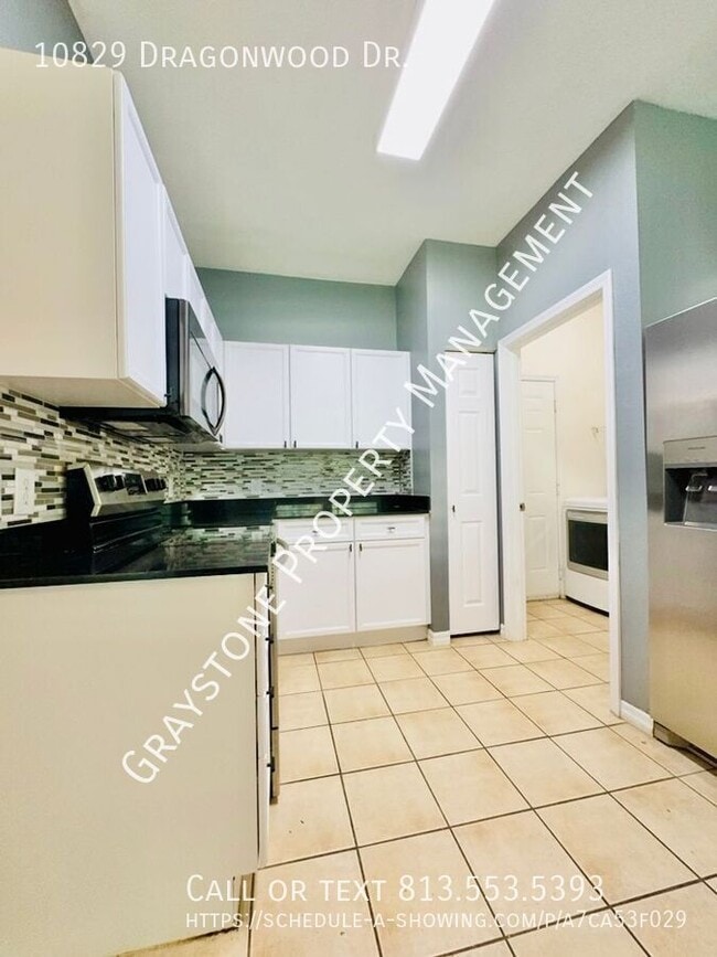 Foto del edificio - 10829 Dragonwood Dr