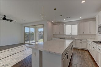 Building Photo - 727 Foreign Reef Wy