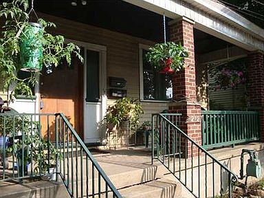 Cozy front porch for relaxing - 212 McKinley Ave