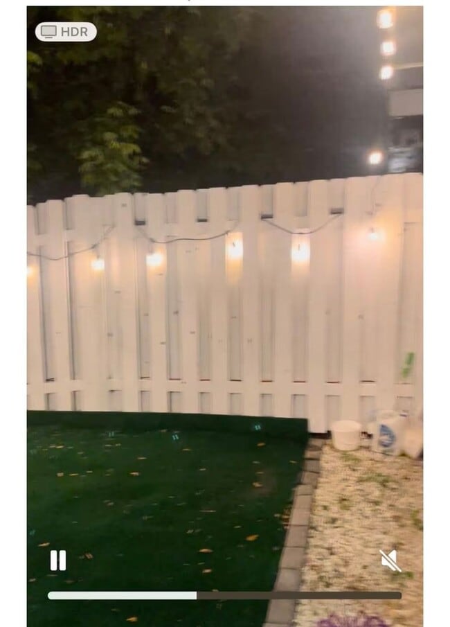 Building Photo - 19129 SW Zoe Ln