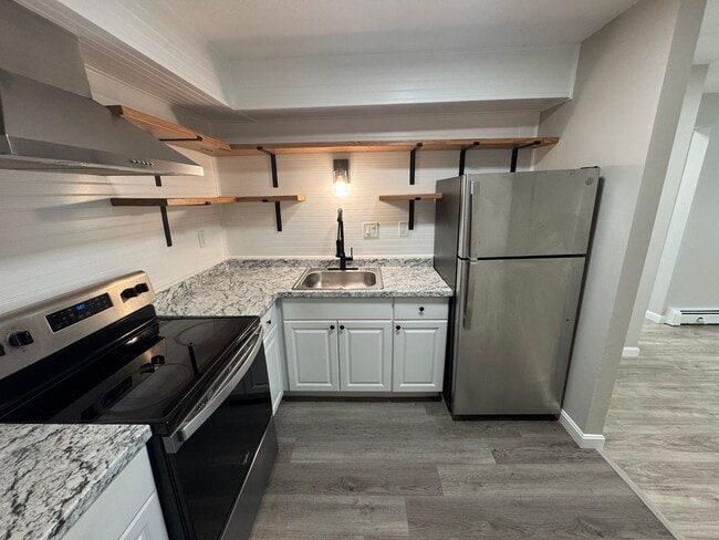158-162 Water Street-Unit 6 - 158-162 Water Street-Unit 6 Apartment