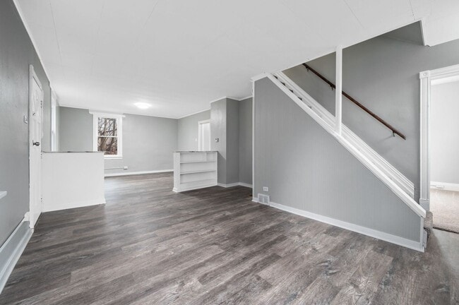 Foto del edificio - Recently Renovated 3 Bedroom House In Bell...