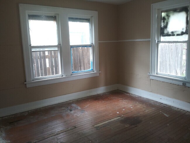 Building Photo - 1317 Herman St