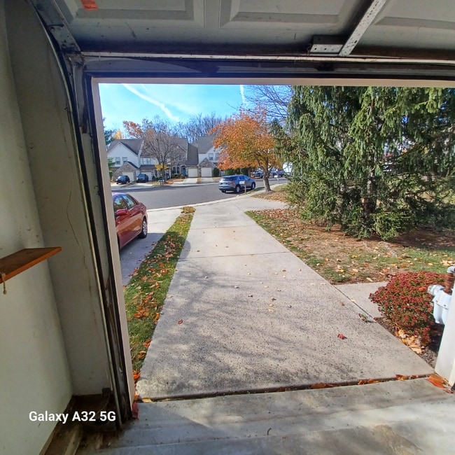 Foto del edificio - 113 Glennbrook Ct