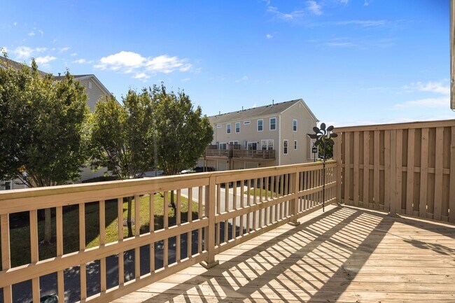 Foto del edificio - Beautiful Townhome for Rent in Virginia Be...