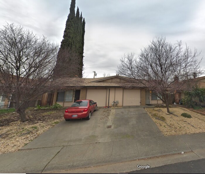 2 Bed and 1 Bath Duplex in Rancho Cordova!... Townhome Rentals in