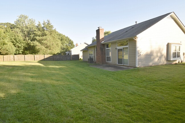 Foto del edificio - 1/2 Month Free!! - Sardis Rd area - Upgraded Ranch 3 bed, 2bath, 2 Car Garage