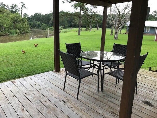 Foto del edificio - 2042 Jobe Wilson Rd