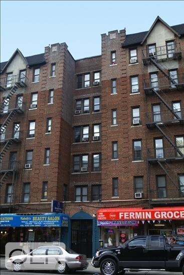 Primary Photo - 204 Sherman Ave