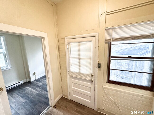 Foto del edificio - 1431 Bank St