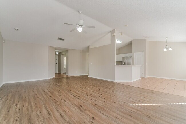 Foto del edificio - 214 Pleasant Hill Dr