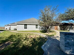 Building Photo - 4307 W La Guardia Ln