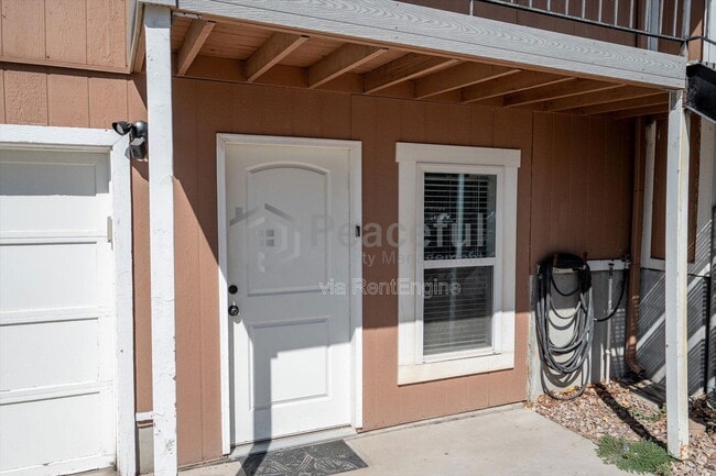 Photo - 1425 Mandalay Rd W Apartment