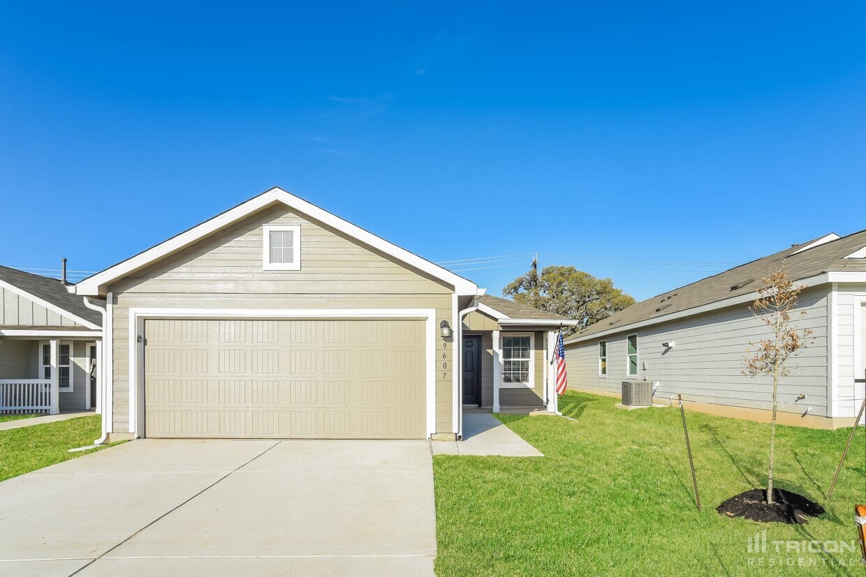 Primary Photo - 9607 Littleton Grist