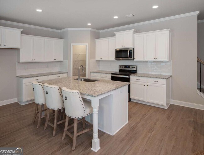 Building Photo - 5412 Maple Grv Ln