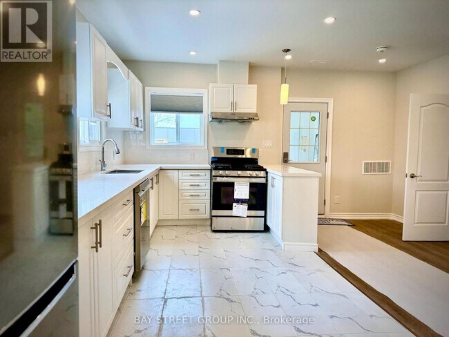 Photo du bâtiment - 831 Beach Blvd