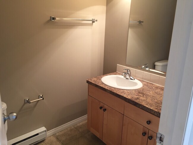 Photo du bâtiment - 9137-996A 96a St