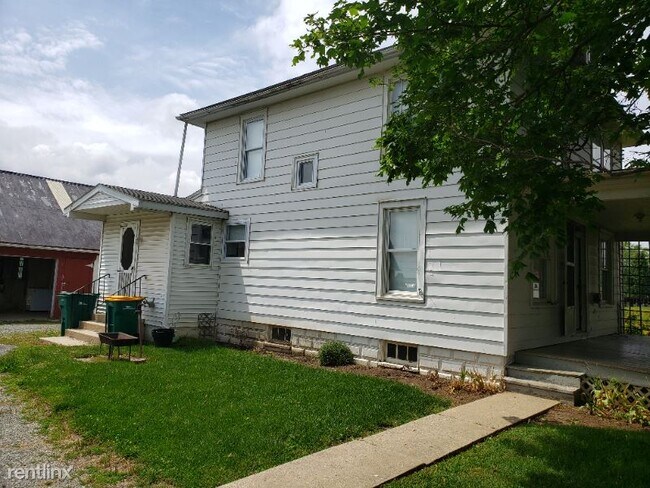 Building Photo - 3 br, 1.5 bath House - 26 N Ronks Rd