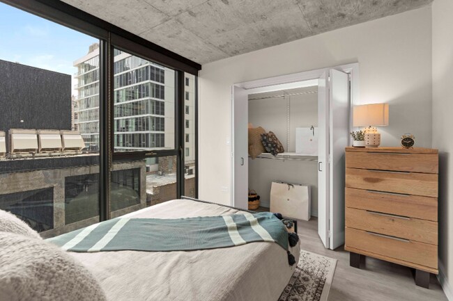 Foto del edificio - 172 W Huron St