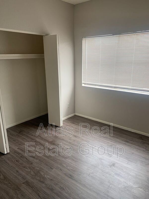 Foto del edificio - 2820 E Kathleen Rd