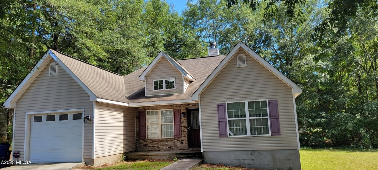 Primary Photo - 225 Bradstone Cir