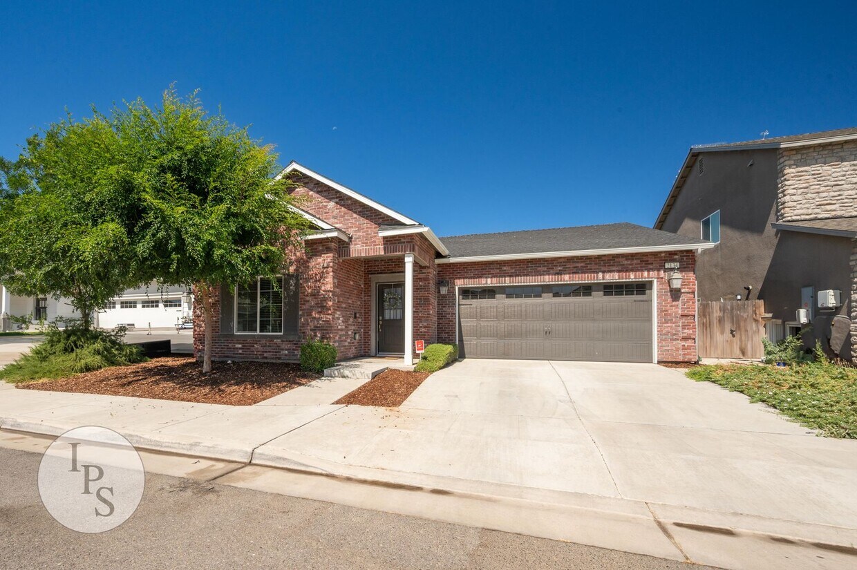 Foto principal - Clovis East Home, 3BR/2BA, Built 2019 in C...