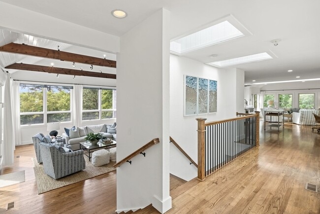 Foto del edificio - 65 Starboard Ln