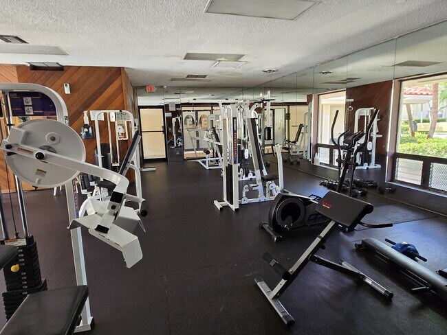 Foto del edificio - 5242 NE 6th Ave