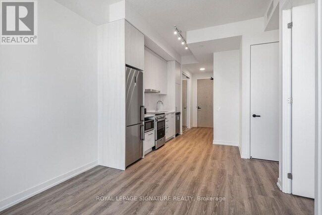 Building Photo - 195 Commerce St