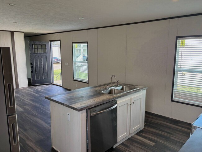 Foto del edificio - 4708 Gibson Rd