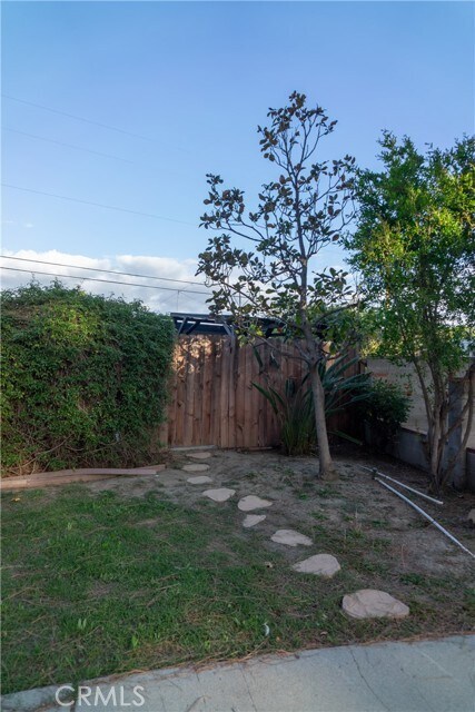 Foto del edificio - 20121 Comanche Ave