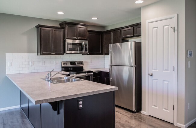 Foto del edificio - 17601 Oak St