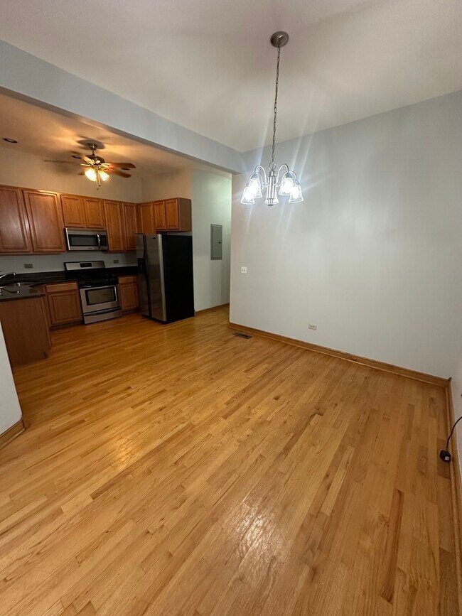 Foto del edificio - 725 E 50th St